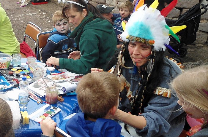 Stra&szlig;enfest Kindervilla