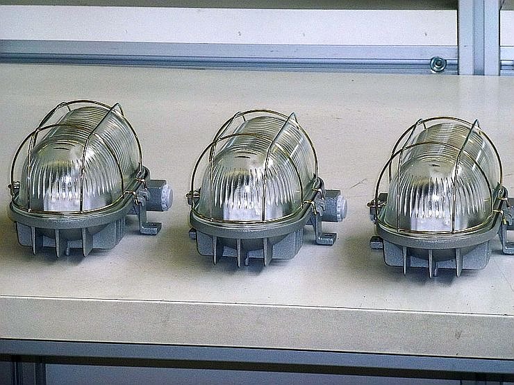 Offene T&uuml;r bei Sonlux