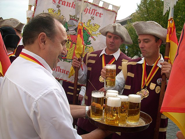 Umzug der Hausm&auml;nner