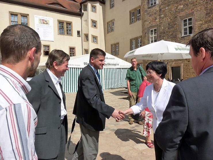 Ministerpr&auml;sidentin in Jugendherberge