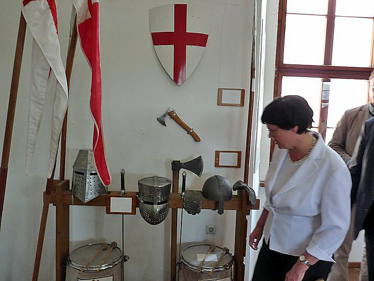 Ministerpr&auml;sidentin in Jugendherberge