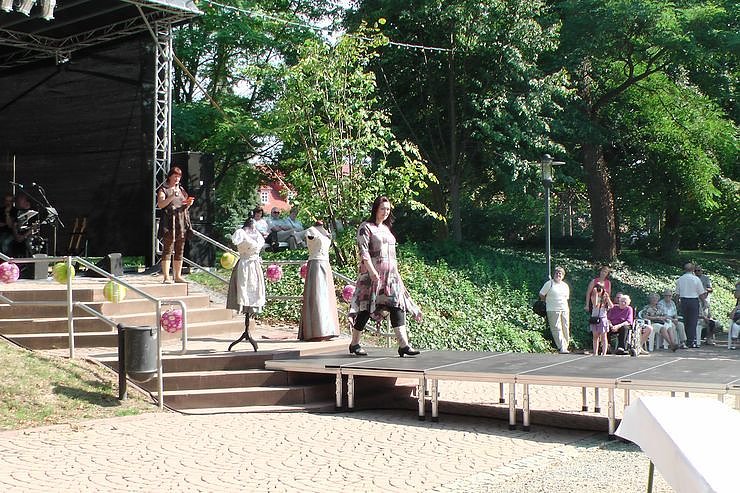 Flucht in den Schatten,