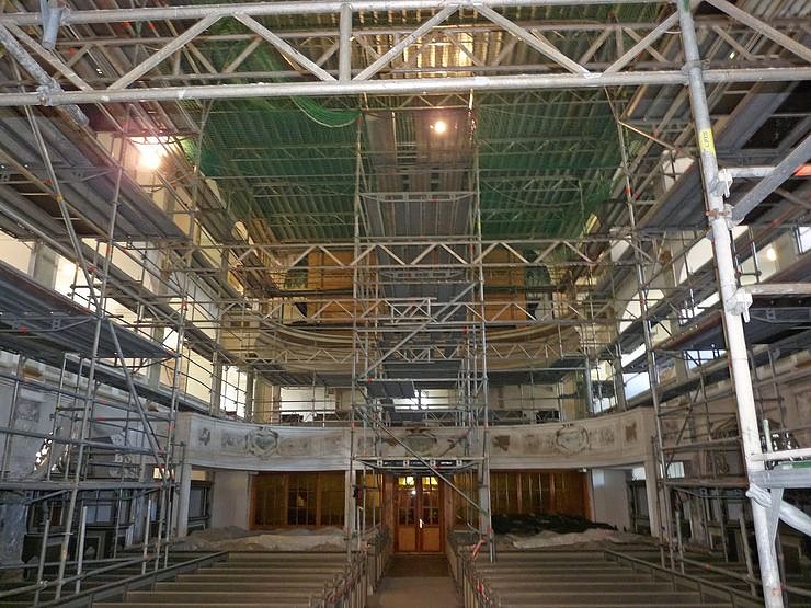 Deckengem&auml;lde mit Diskussion