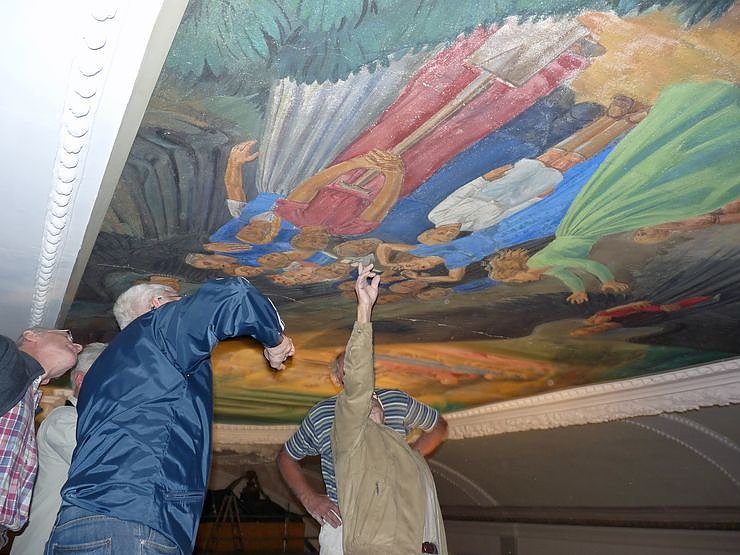 Deckengem&auml;lde mit Diskussion