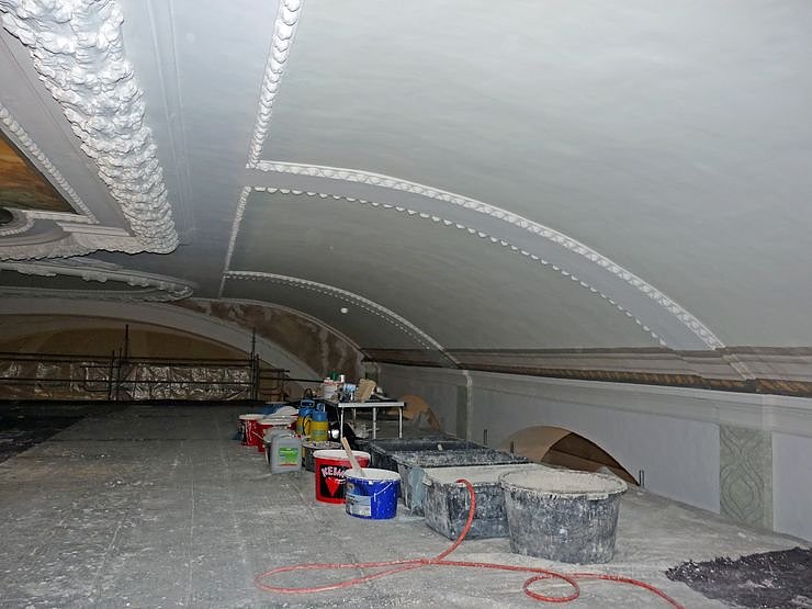 Deckengem&auml;lde mit Diskussion