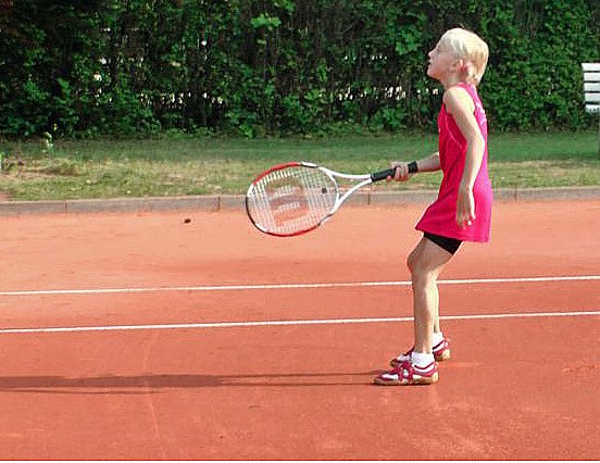 Tennisnachwuchs k&auml;mpft