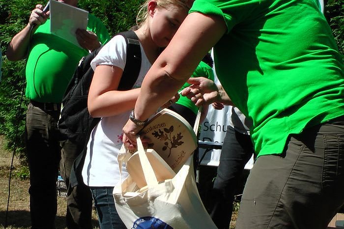 Die Naturentfremdung unserer Gesellschaft, vor allem der Kinder und Jugendlichen, nehmen immer weiter zu. Eine Gegenpol, der den Kindern auch noch Spa&szlig; macht, sind die Waldjugendspiele.   Auch wenn Sp