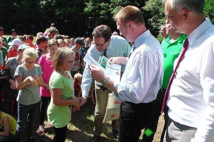 Die Naturentfremdung unserer Gesellschaft, vor allem der Kinder und Jugendlichen, nehmen immer weiter zu. Eine Gegenpol, der den Kindern auch noch Spa&szlig; macht, sind die Waldjugendspiele.   Auch wenn Sp