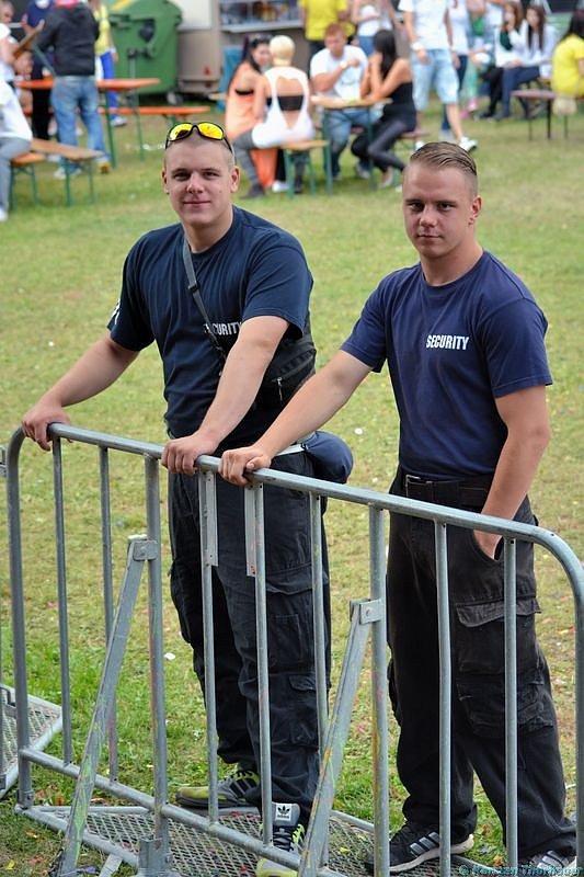 Holi-Festival am Stausee