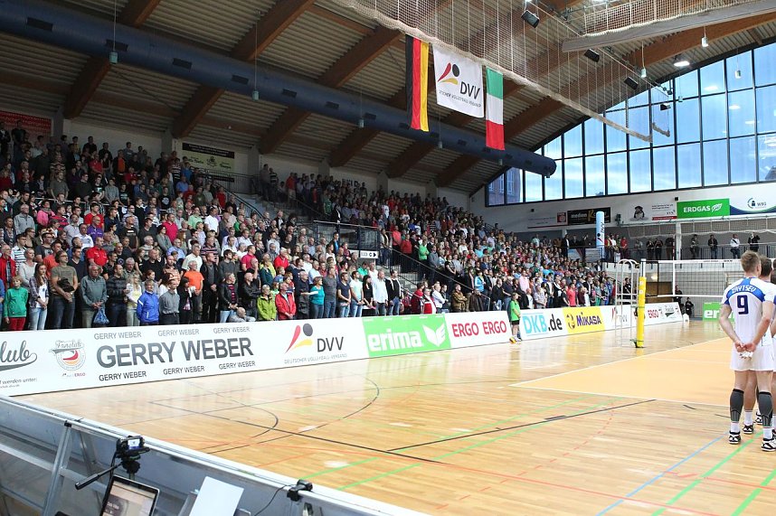 Am und neben dem Netz