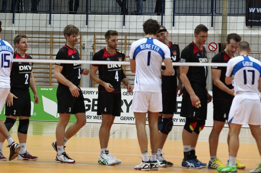 Am und neben dem Netz