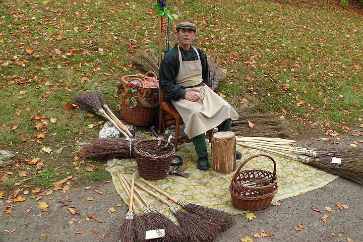 Bockbieranstich an der H&ouml;hle