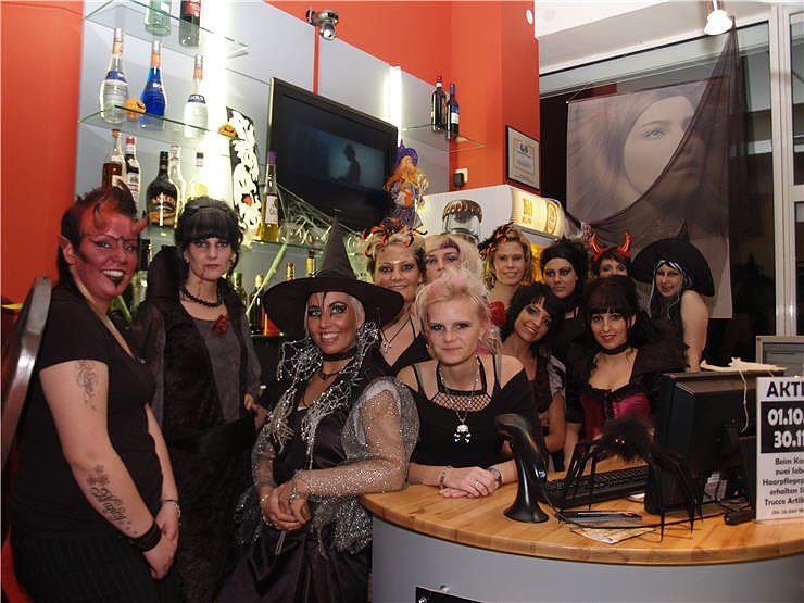 Halloween Party Nordhausen: Fris&ouml;r Jones, Grease, Destille, Schabernack