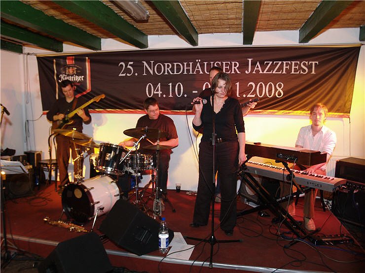 Halloween Party Nordhausen: Fris&ouml;r Jones, Grease, Destille, Schabernack