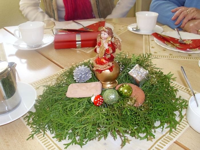 Weihnachtlicher Bastelnachmittag im WB 4