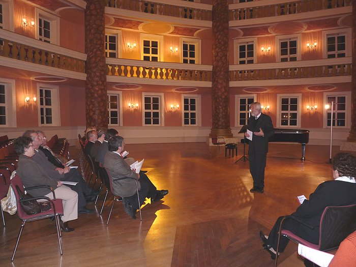 Konzert f&uuml;r neuen Fl&uuml;gel