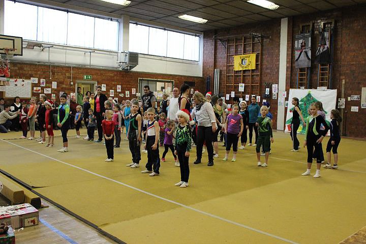 Jubil&auml;ums Weihnachtsturnen (1)
