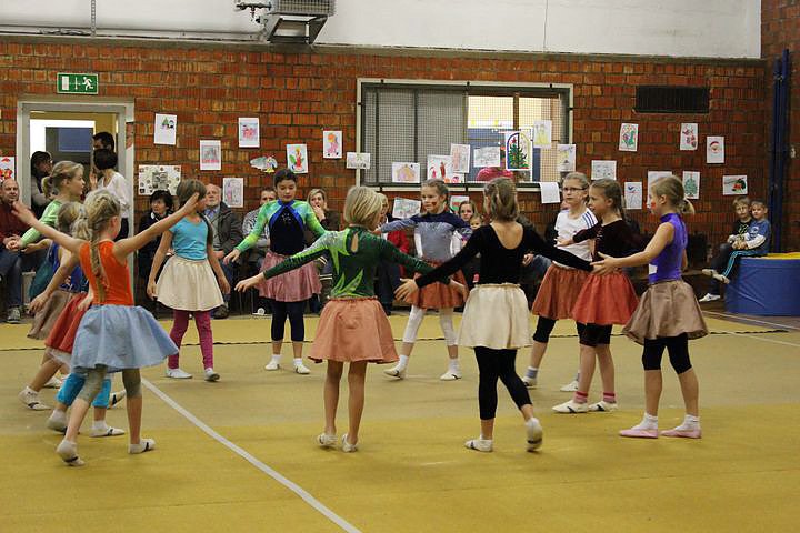 Jubil&auml;ums Weihnachtsturnen (1)