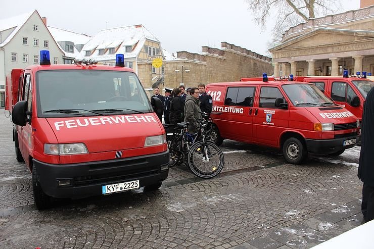 Neuer Einsatzleitwagen &uuml;bergeben