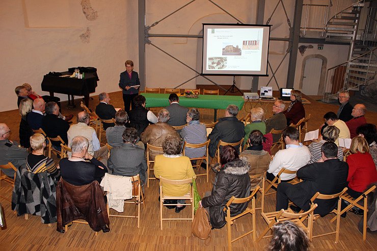 &Uuml;ber Verkehrsinfrastruktur diskutiert