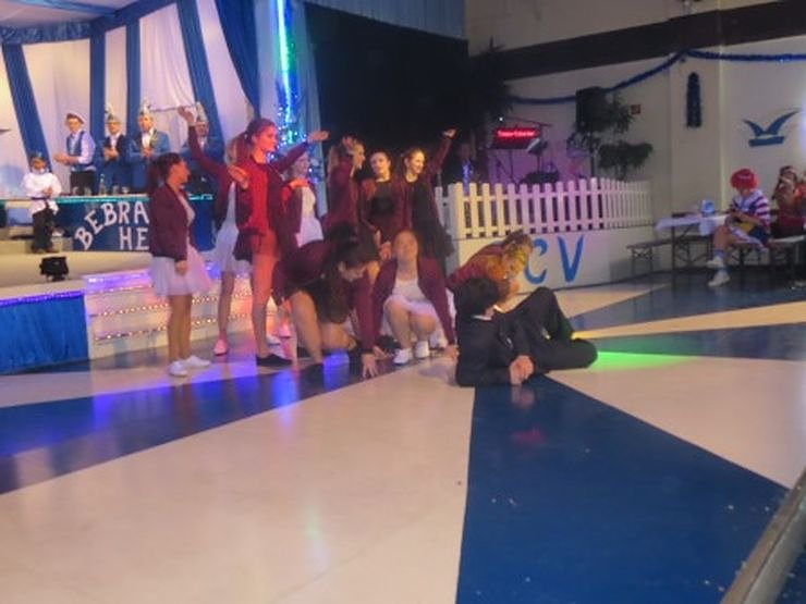 Blau-Wei&szlig; toppt den Ballermann