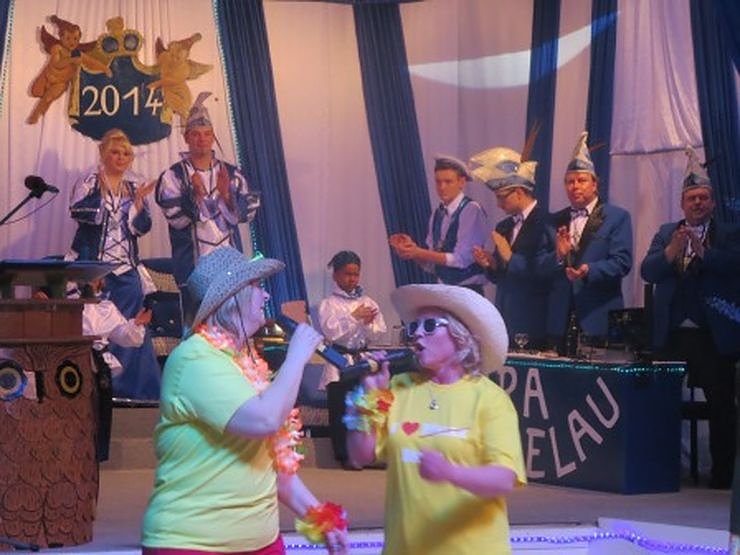 Blau-Wei&szlig; toppt den Ballermann