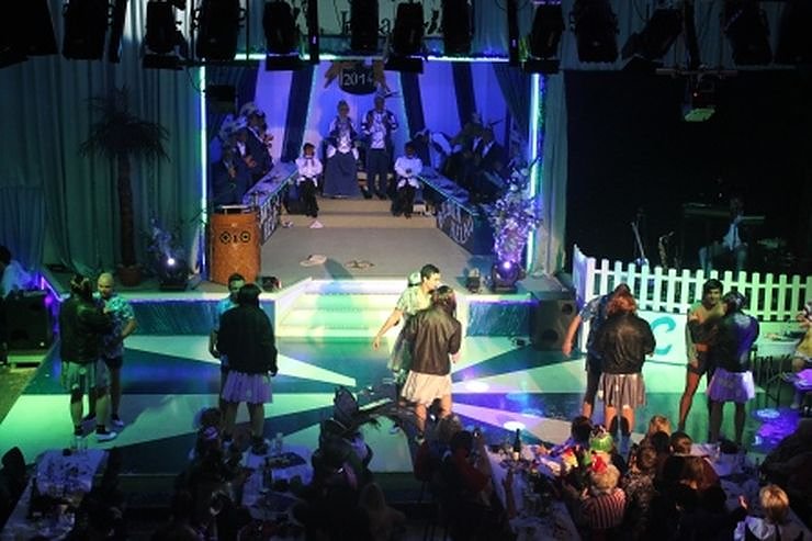 Blau-Wei&szlig; toppt den Ballermann (2)