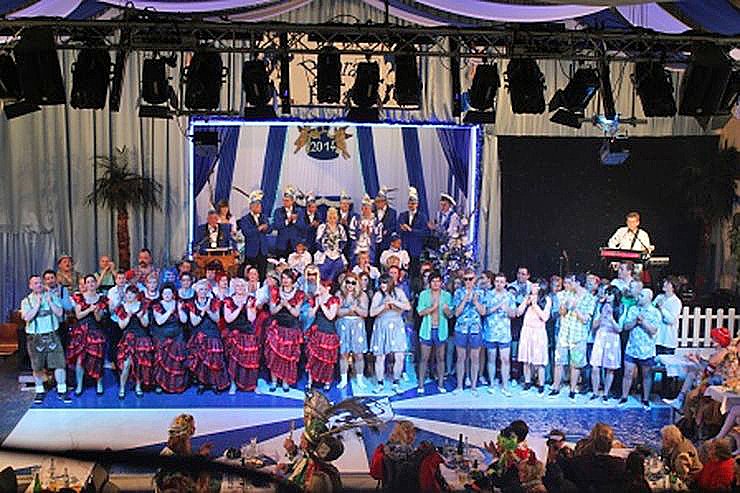 Blau-Wei&szlig; toppt den Ballermann (2)