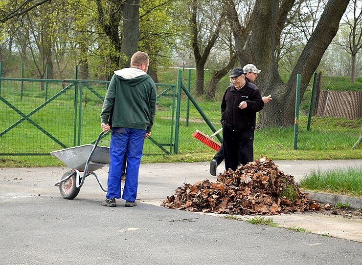 Fr&uuml;hjahrsputz in Esperstedt