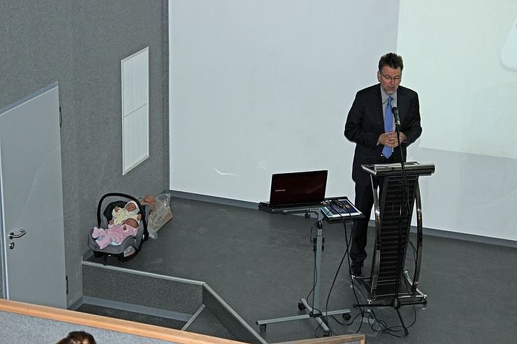 Sozialkonferenz begonnen