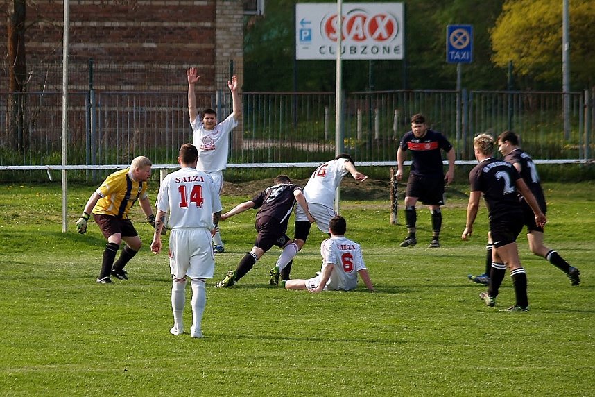 Glanzlose drei Punkte