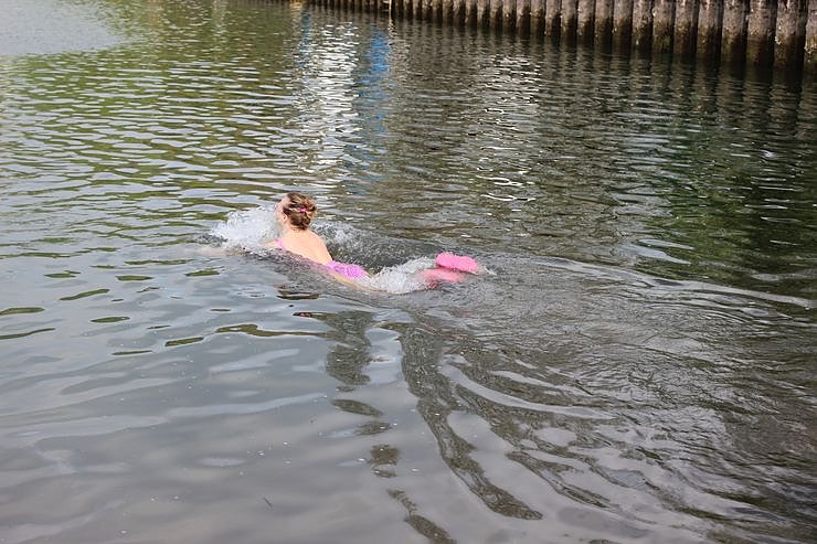 K&uuml;hl beim Anbaden