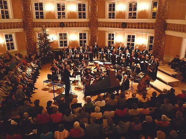 Weihnachtlisches Chorkonzert