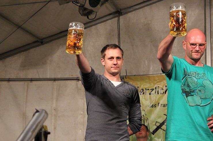 Maibaumk&ouml;nig kommt aus Duisburg