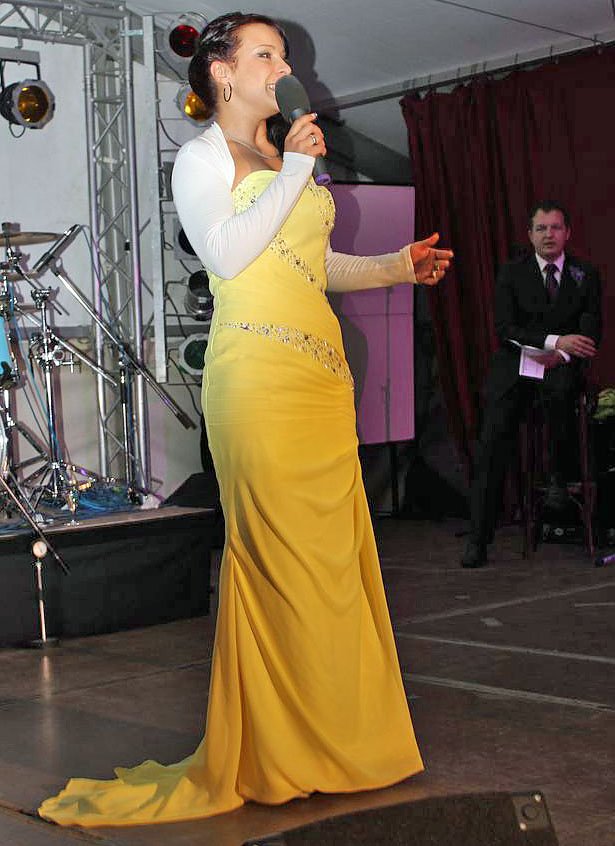 Wahl der Fliederk&ouml;nigin