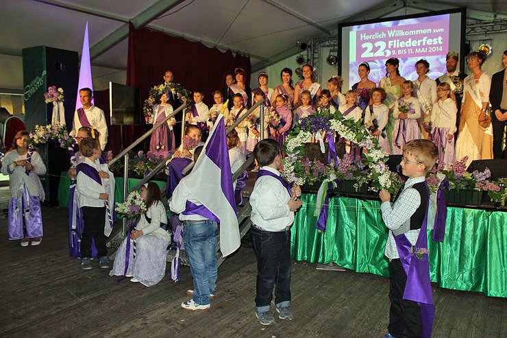 Wahl der Fliederk&ouml;nigin