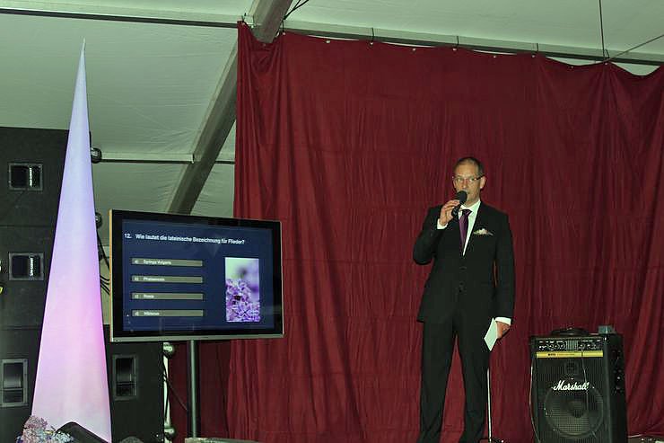 Wahl der Fliederk&ouml;nigin