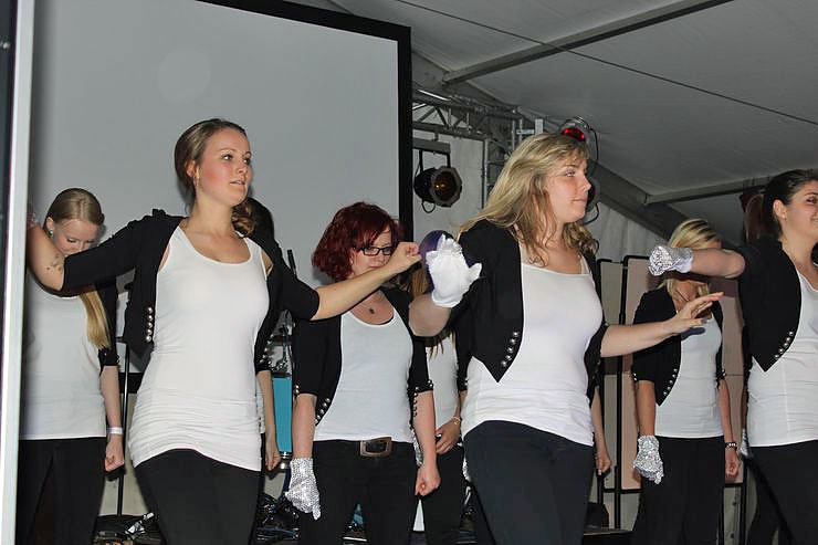 Wahl der Fliederk&ouml;nigin