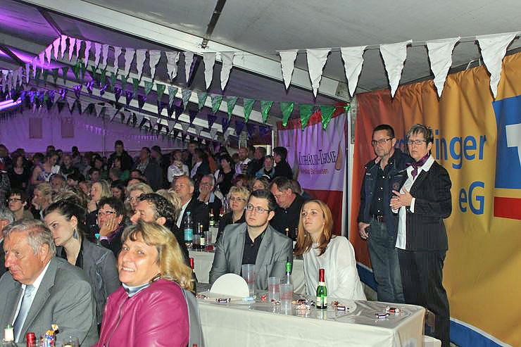 Wahl der Fliederk&ouml;nigin