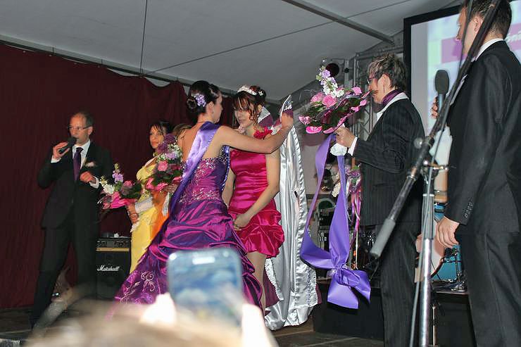 Wahl der Fliederk&ouml;nigin