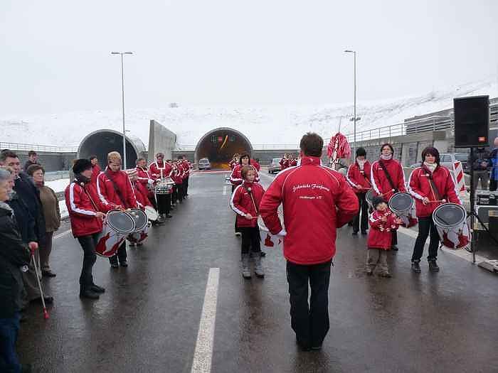 Er&ouml;ffnung Schm&uuml;cketunnel