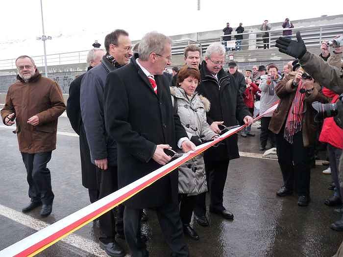 Er&ouml;ffnung Schm&uuml;cketunnel