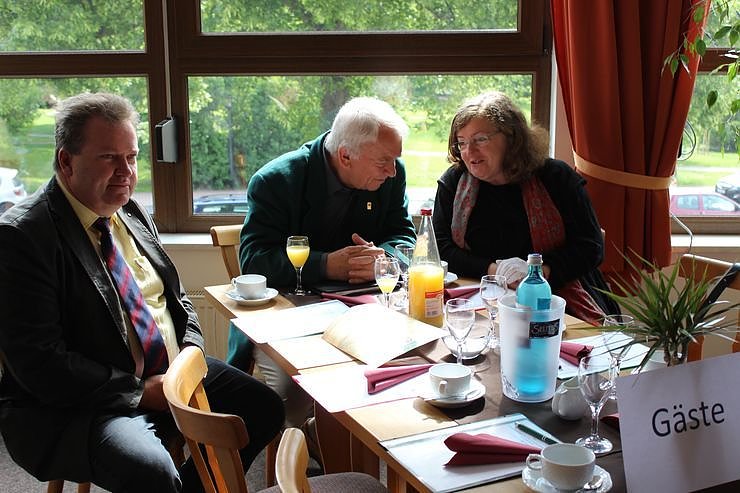 Erste gemeinsame Delegiertenkonferenz