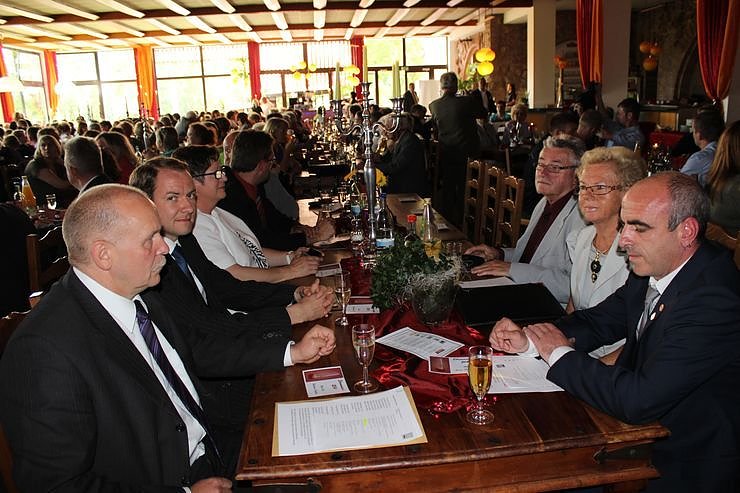 Erste Ehrenamtcards vergeben