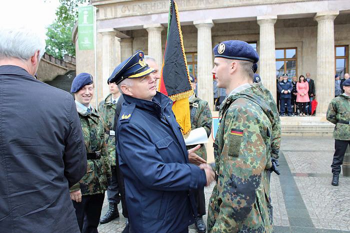 &Ouml;ffentliche Vereidigung in Sondershausen