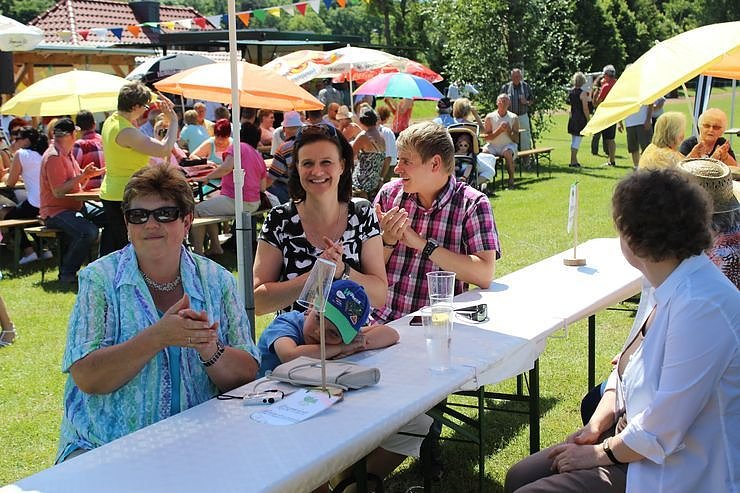 Laubk&ouml;nig gekr&ouml;nt