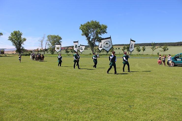 Laubk&ouml;nig gekr&ouml;nt