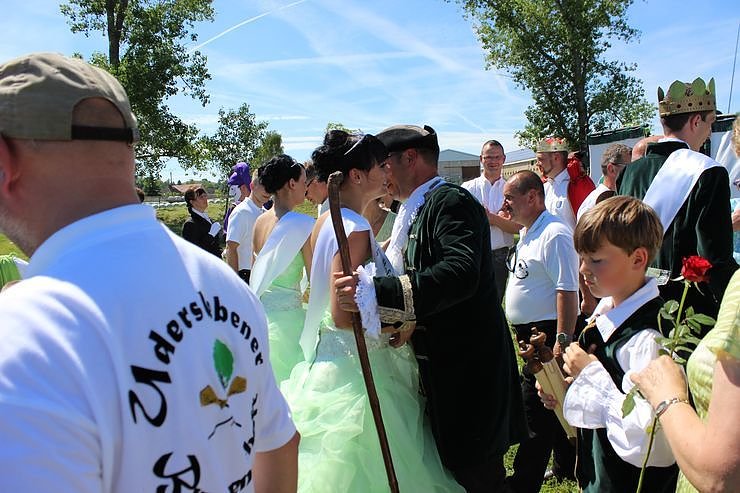 Laubk&ouml;nig gekr&ouml;nt