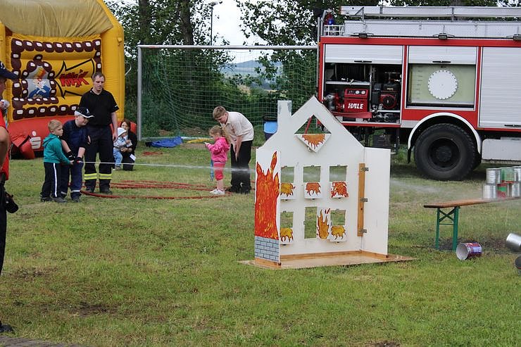 Musikalische Unterst&uuml;tzung kam vom Fanfarenzug.