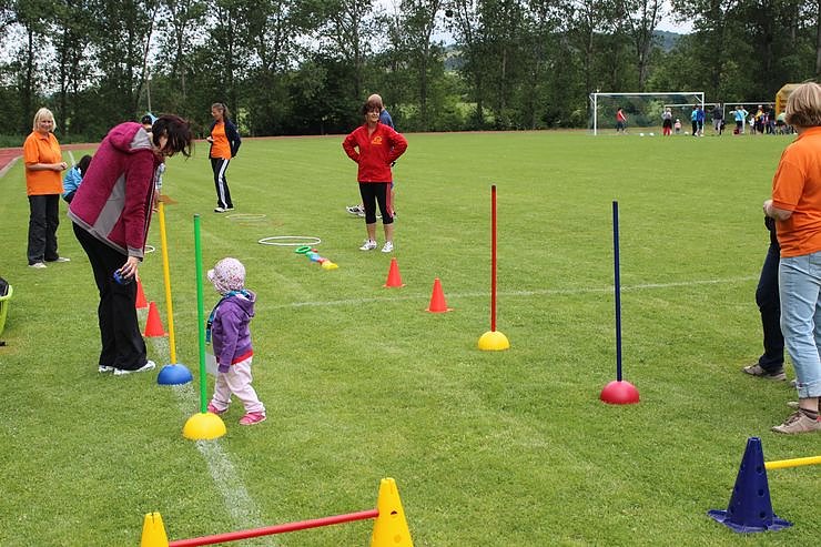 Musikalische Unterst&uuml;tzung kam vom Fanfarenzug.